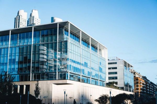 建筑設(shè)備監(jiān)控系統(tǒng)，節(jié)能減排方案，能效提升，環(huán)境保護(hù)